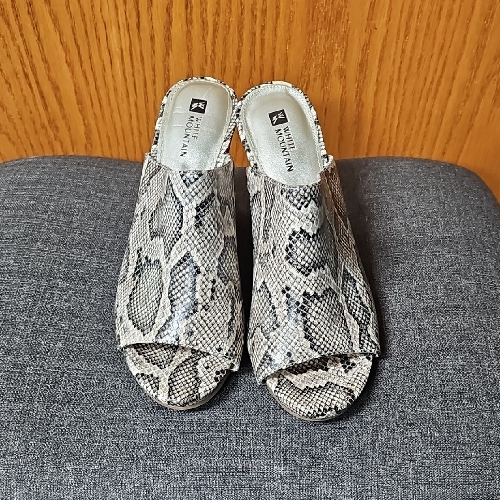 White Mountain Snakeskin Pattern Mules